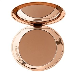 Charlotte Tilbury Airbrush Matte Bronzer